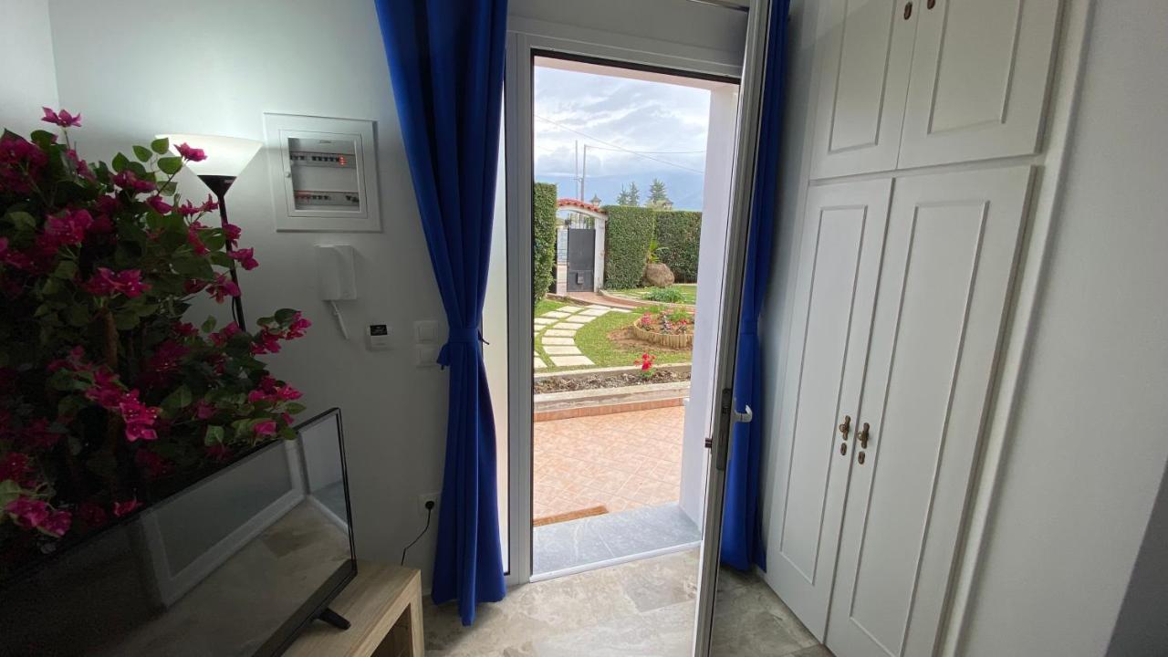 Patras Blue Suite Esterno foto