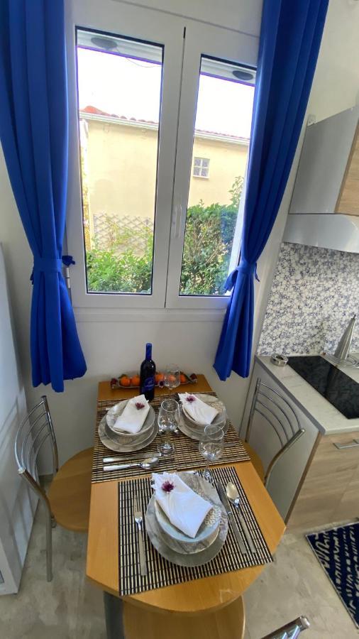 Patras Blue Suite Esterno foto