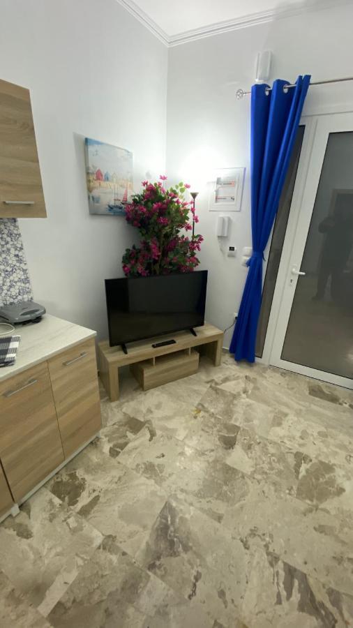 Patras Blue Suite Esterno foto