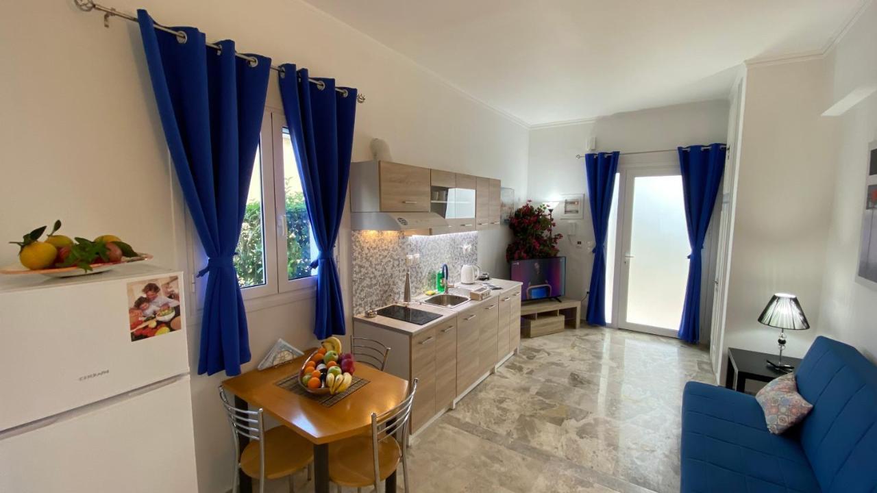 Patras Blue Suite Esterno foto